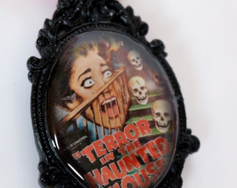 Terror In the Haunted House Horror Cameo Necklace