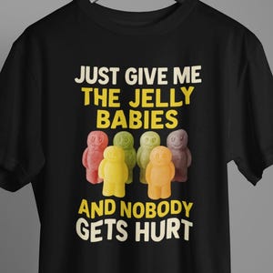 Funny Jelly Babies T-Shirt for Candy Lovers – Retro Gummy Sweets Graphic Tee – Cute Humorous Shirt Gift for Sweet Tooth Snack Fans