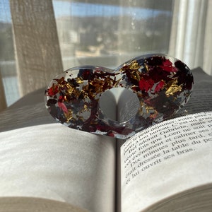 Unique natural flower and gold leaf resin reading ring handmade unique and useful gift for personalized reader