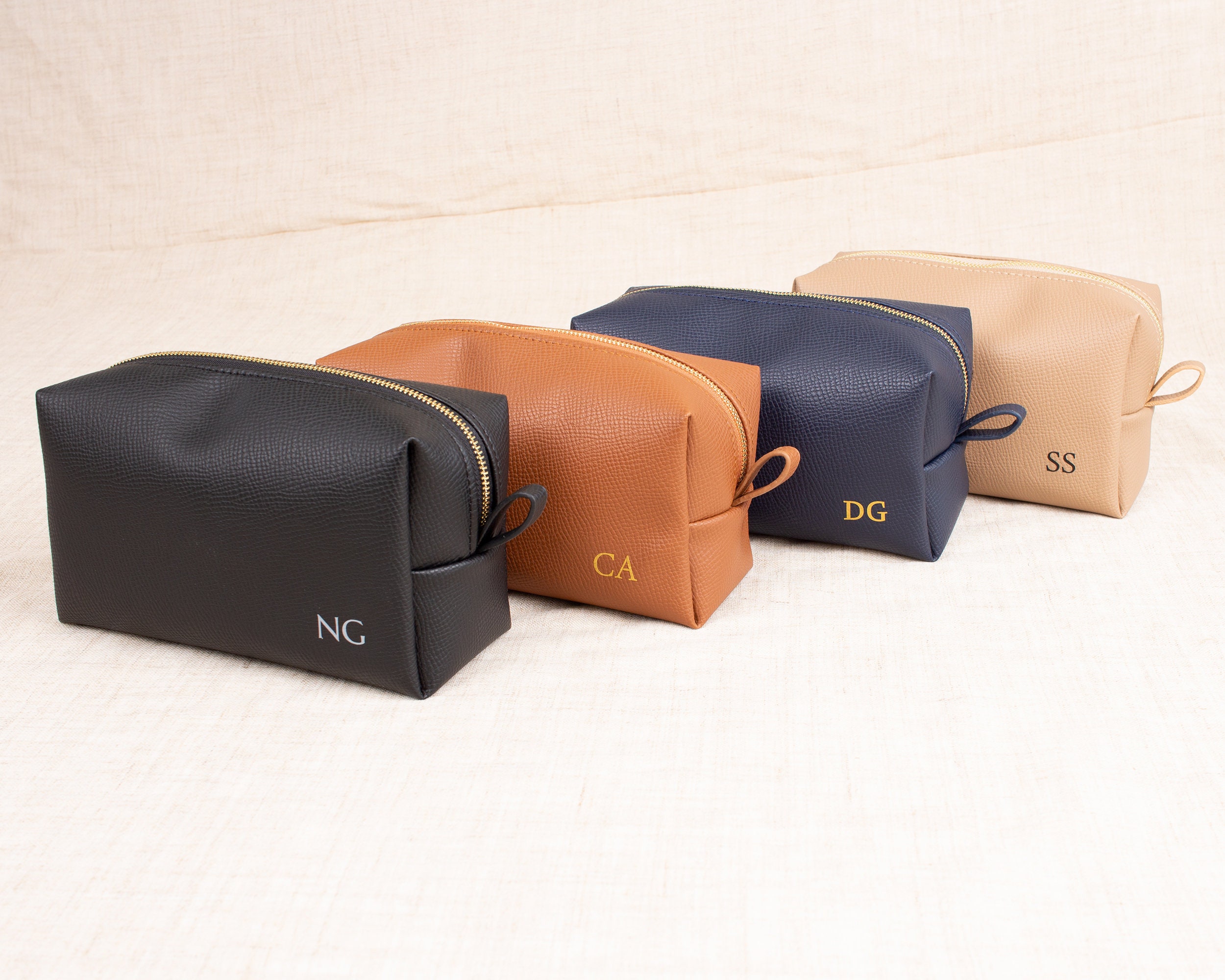 Personalized Bag for Men & Groomsmen : The Perfect Wedding Day Gift for the Modern Groom and his Squad