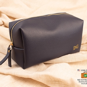 Personalized Bag for Men & Groomsmen : The Perfect Wedding Day Gift for the Modern Groom and his Squad