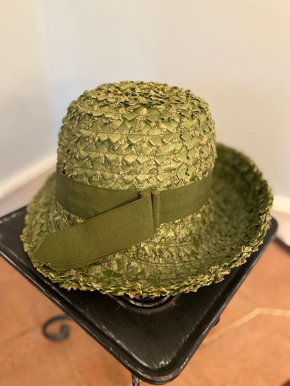 Spring Green in Your Step - image 1