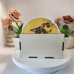 Round Tarot Card Display Stand – Laser Cut Wooden Holder for Circular Tarot & Oracle Cards, Witchy Altar Decor, Upright Card Storage