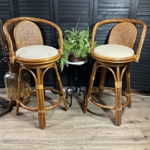 VTG Rattan Bamboo Swivel Bar Stools Cane Back Boho Tiki Barstools Pair 26" Seat