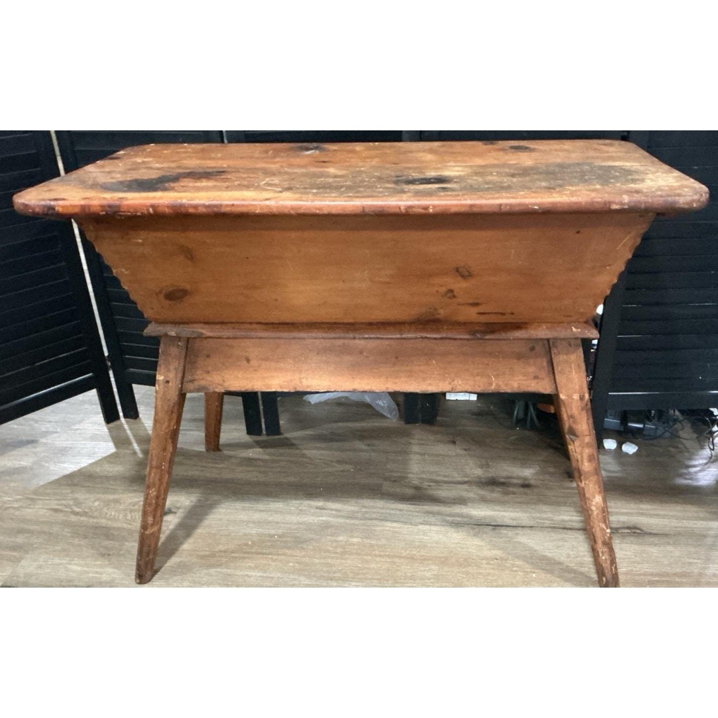Antique 1800s French Provincial Dough Box Table Large 37