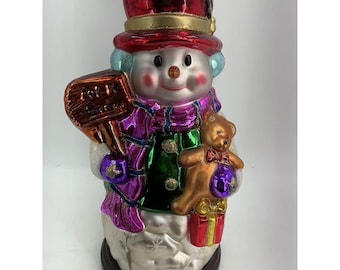 Grote glazen sneeuwpop van 38 cm (15 inch) met het opschrift "Let It Snow" (Laat het sneeuwen) en een teddybeer als kerstdecoratie.