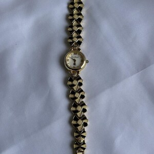 Vintage Gloria Vanderbilt Watch: Black & White Enamel Bow, 7" image 6