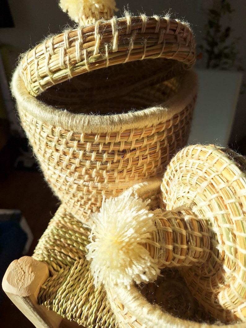 Panier artisanal berbère marocain avec couvercle
