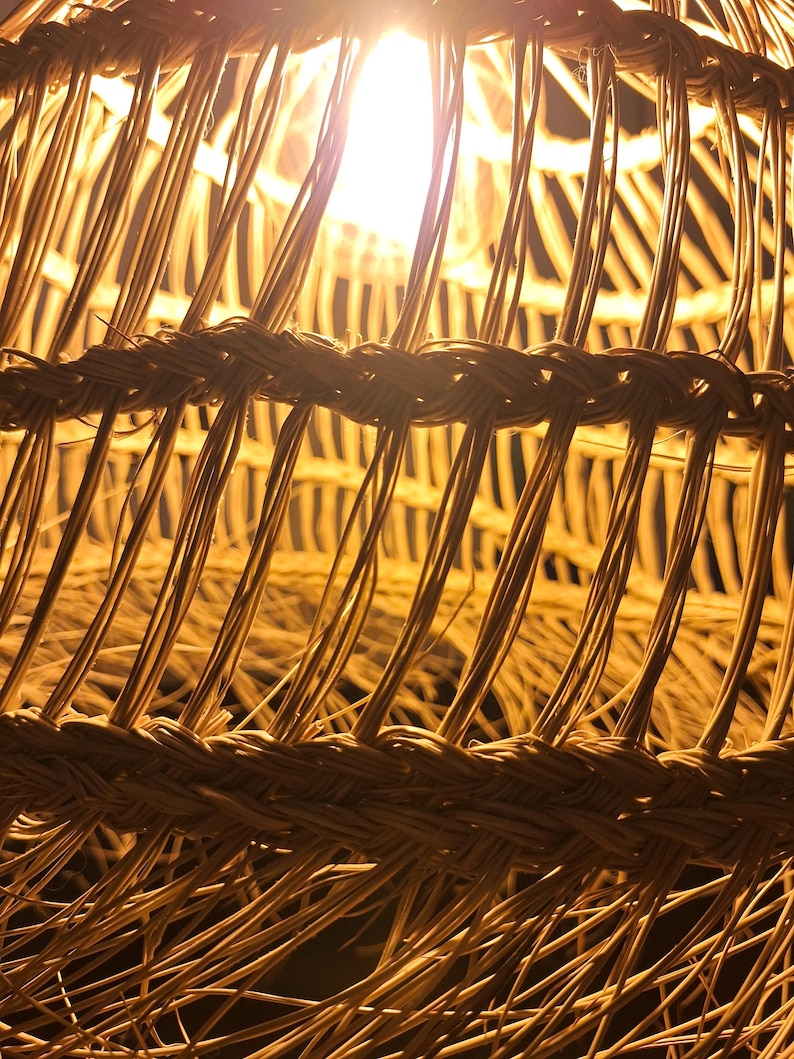 Suspension bohème en feuilles de palmier