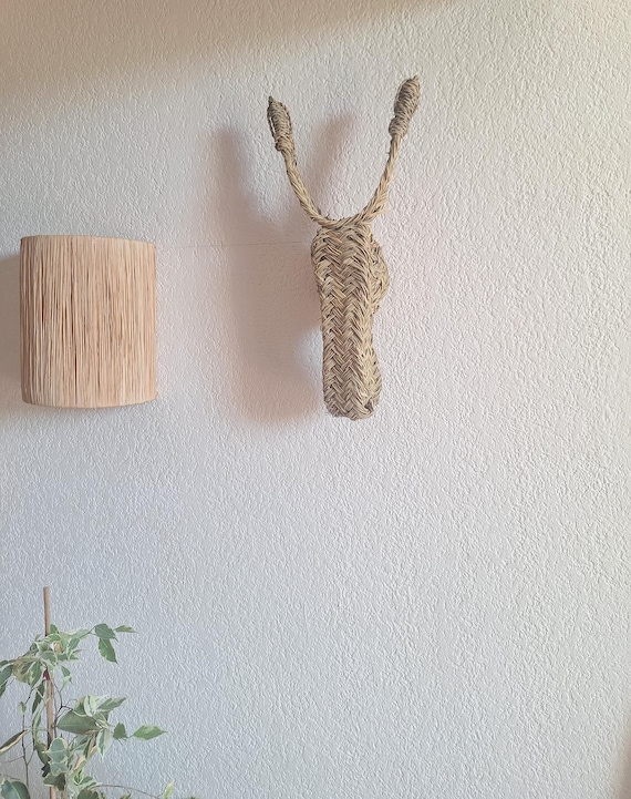 Trophée Mural Tête d'Âne en Paille Tressée