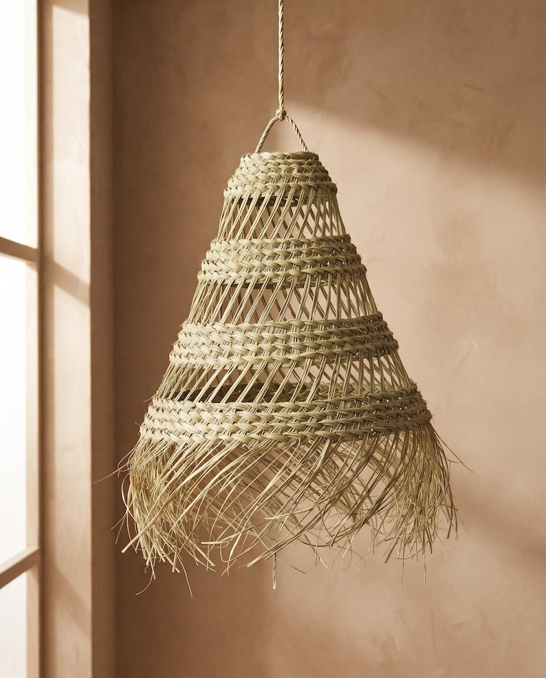 Suspension en Feuille de Palmier Tressée