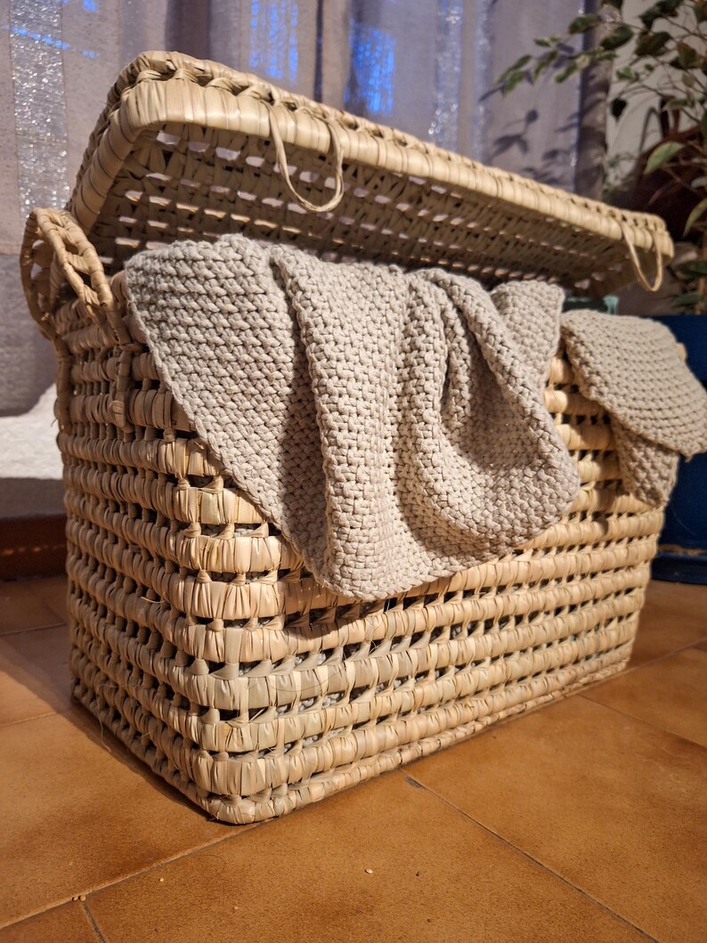 Malle de rangement artisanal en osier
