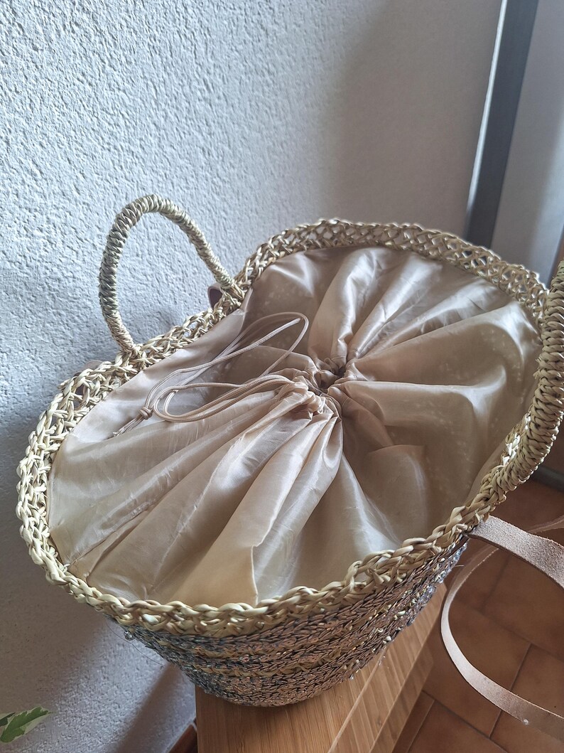 Sac cabas en paille brodée de sequins gris