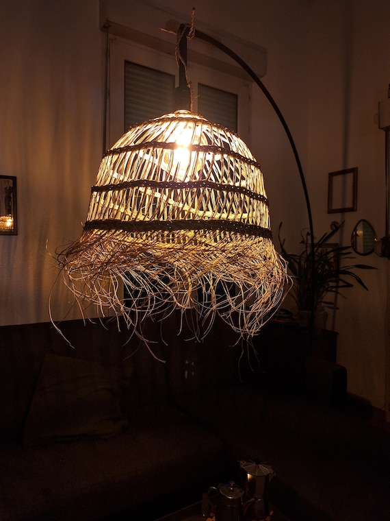 Suspension bohème en feuilles de palmier