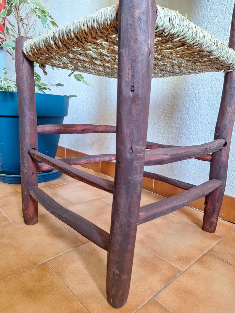 Chaise Artisanale Bois Foncé