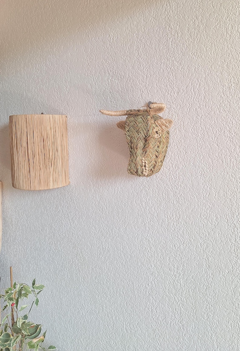 Trophée Mural Tête de Taureau en Paille Tressée