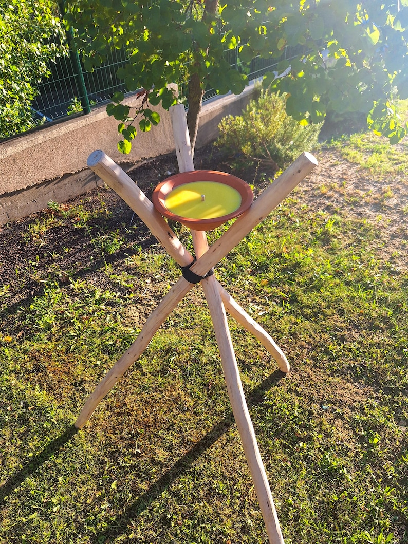 Grand Trépied Bois Brut et Bougie Artisanale - Déco Naturelle & Élégante - Lampadaire Rustique 150cm