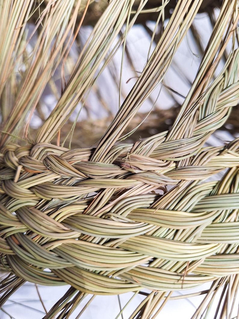 Suspension conique ajourée en paille – Abat-jour naturel tressé en feuille de palmier