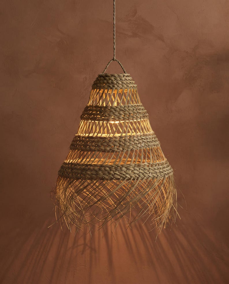 Suspension en Feuille de Palmier Tressée