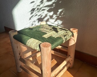 Tabouret marocain artisanal en bois et corde