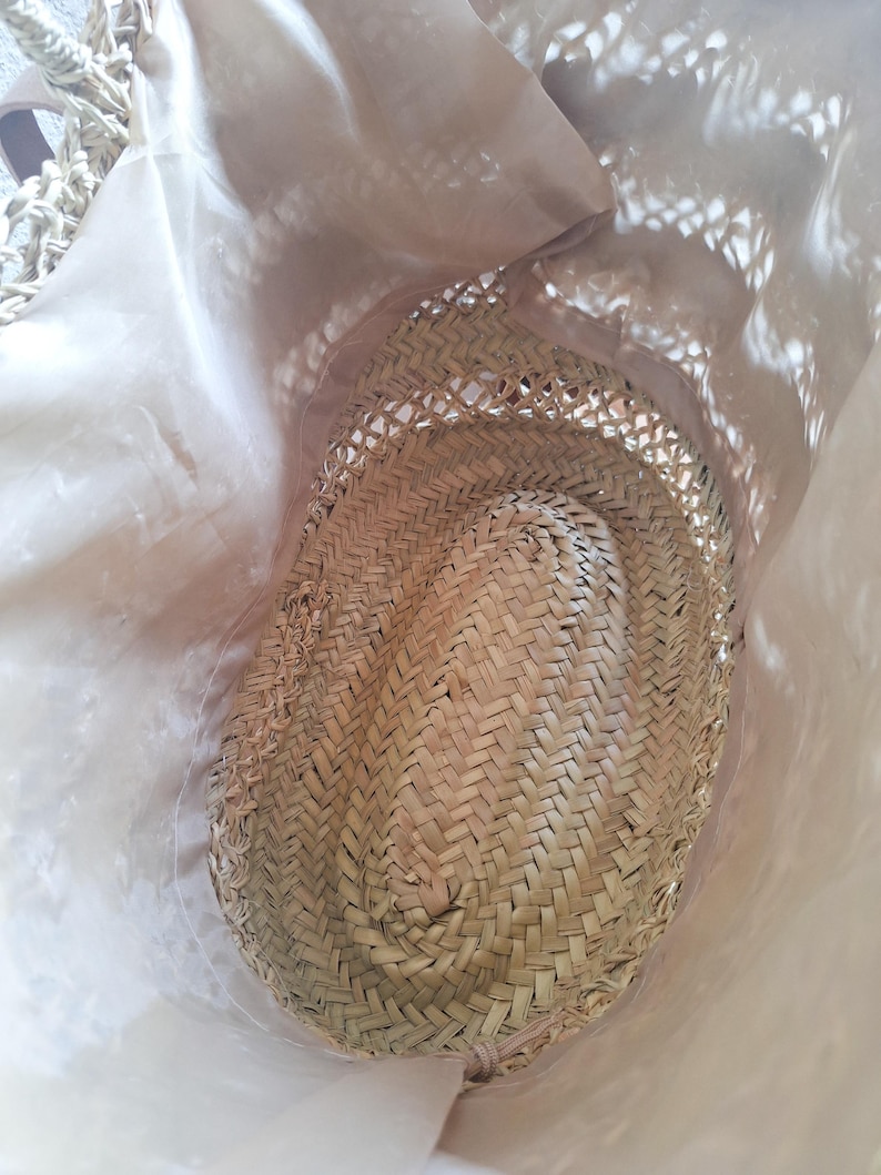 Sac cabas en paille brodée de sequins gris