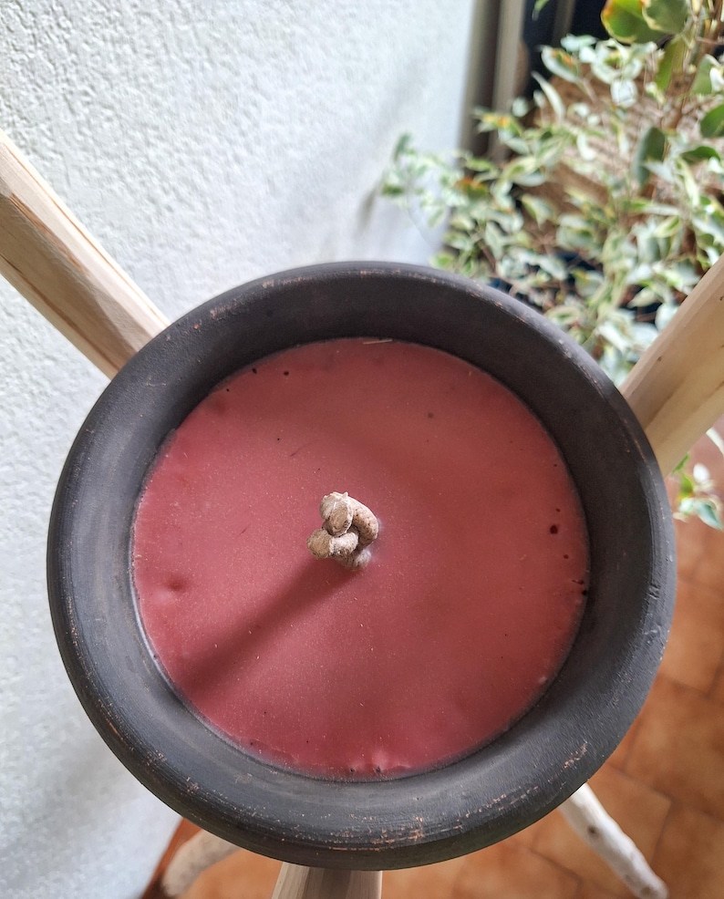 Trépied en Bois Brut avec Bougie Artisanale