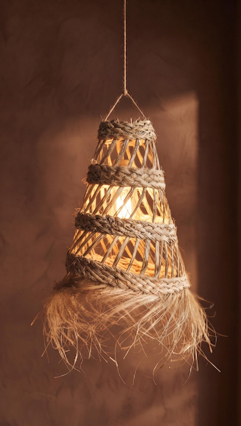 Suspension en feuille de palmier