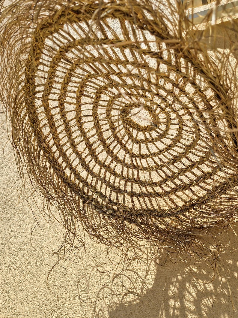 Suspension Parasol Ajourée en Fibre Naturelle
