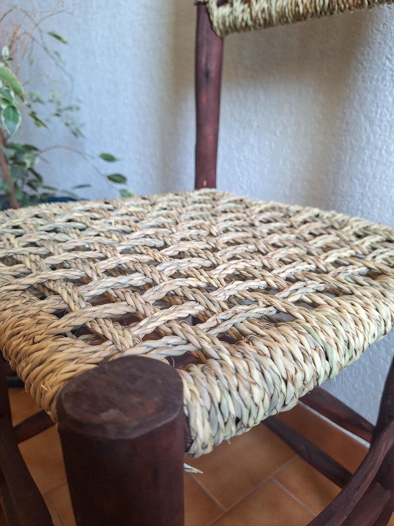 Chaise Artisanale Bois Foncé