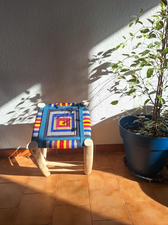 Tabouret Bohème en Bois Brut et Corde Tressée