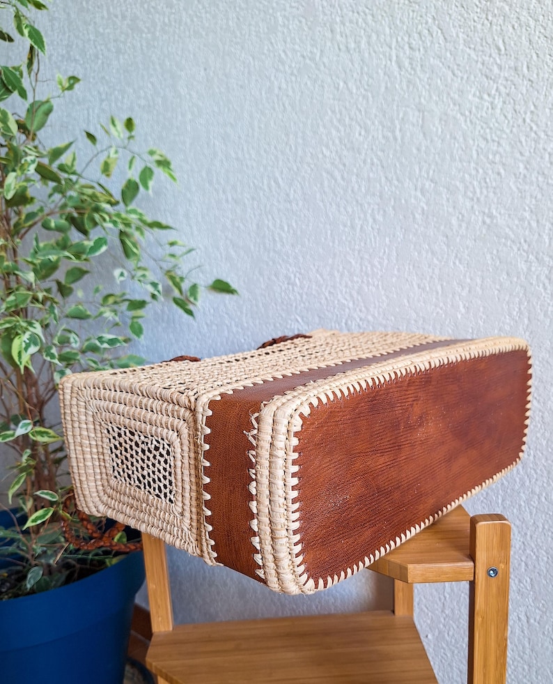 Sac en raphia et cuir fait main