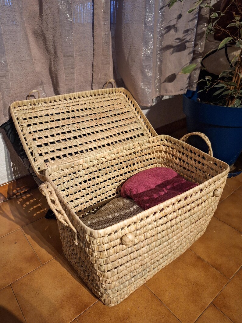 Malle de rangement artisanal en osier
