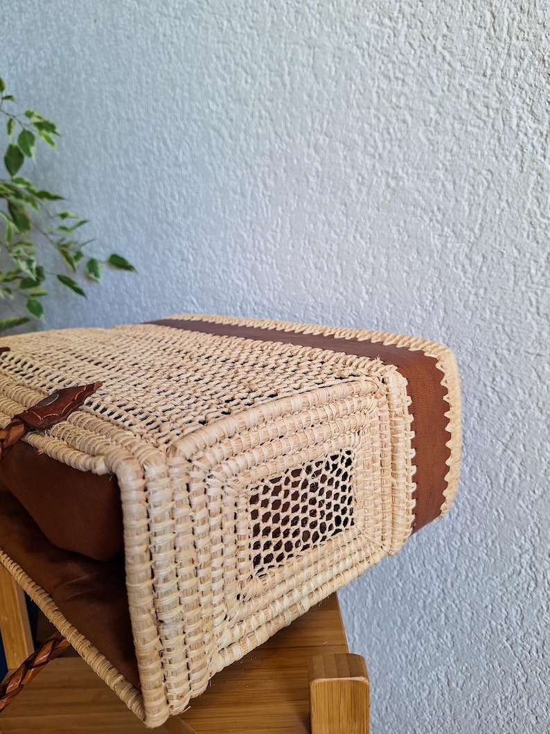 Sac en raphia et cuir fait main