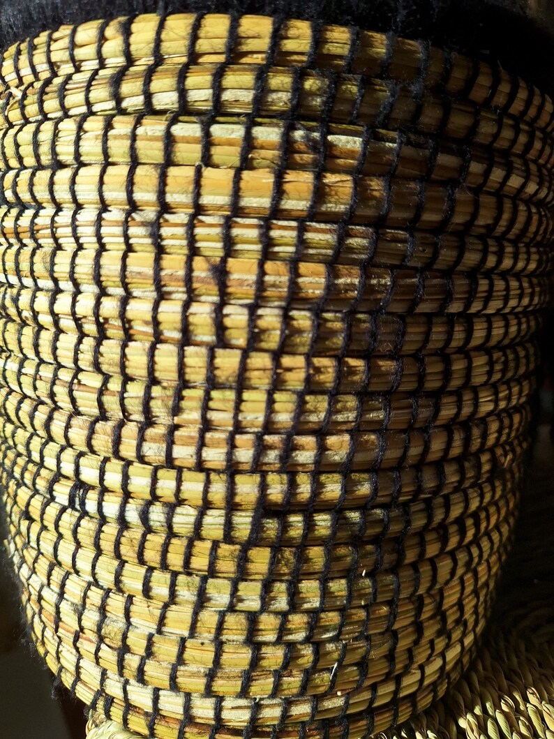 Panier artisanal berbère marocain avec couvercle
