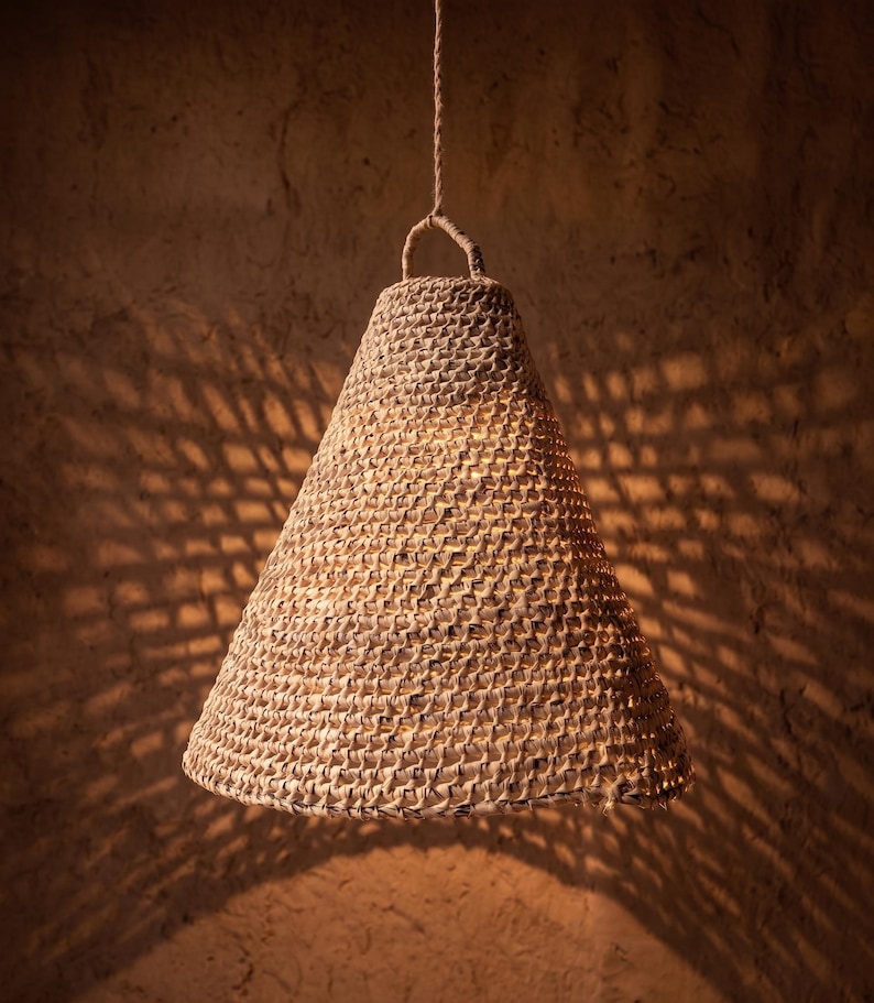 Suspension en Feuilles de Palmier Tressées