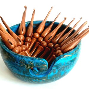 Ergonomic wooden Crochet Hooks Set, Of 13 Crochet Hooks, knitting Needle For Crocheting, 3.5 mm x 12 mm With Yarn bowl .