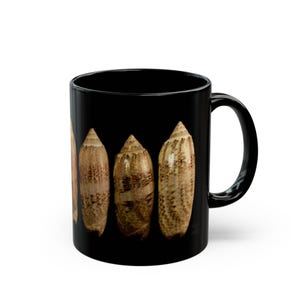 Taza de concha de oliva con letras / Negra 11 oz o 15 oz