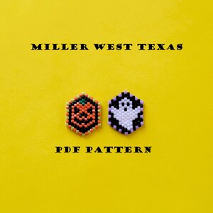 Puede incluir: Un fondo amarillo con el texto "MILLER WEST TEXAS" y "PDF PATTERN". Se presentan dos diseños de cuentas con temática de Halloween: una calabaza y un fantasma. La calabaza es naranja, negra y verde, mientras que el fantasma es blanco, morado y negro.