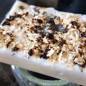 oatmeal exfoliating bar