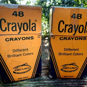 Vintage No.8 Crayola Crayons 8 Count 15 Cent Box 