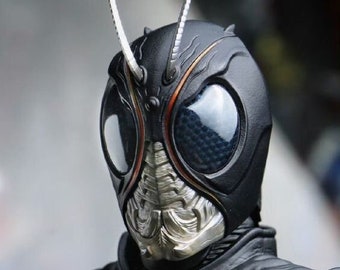 仮面ライダーBLACK SUN マスク　リアルモデル　ヘルメット　発光 Amazon.co.jp: 仮面ライダーBLACK SUN ヘルメット ブラックサン