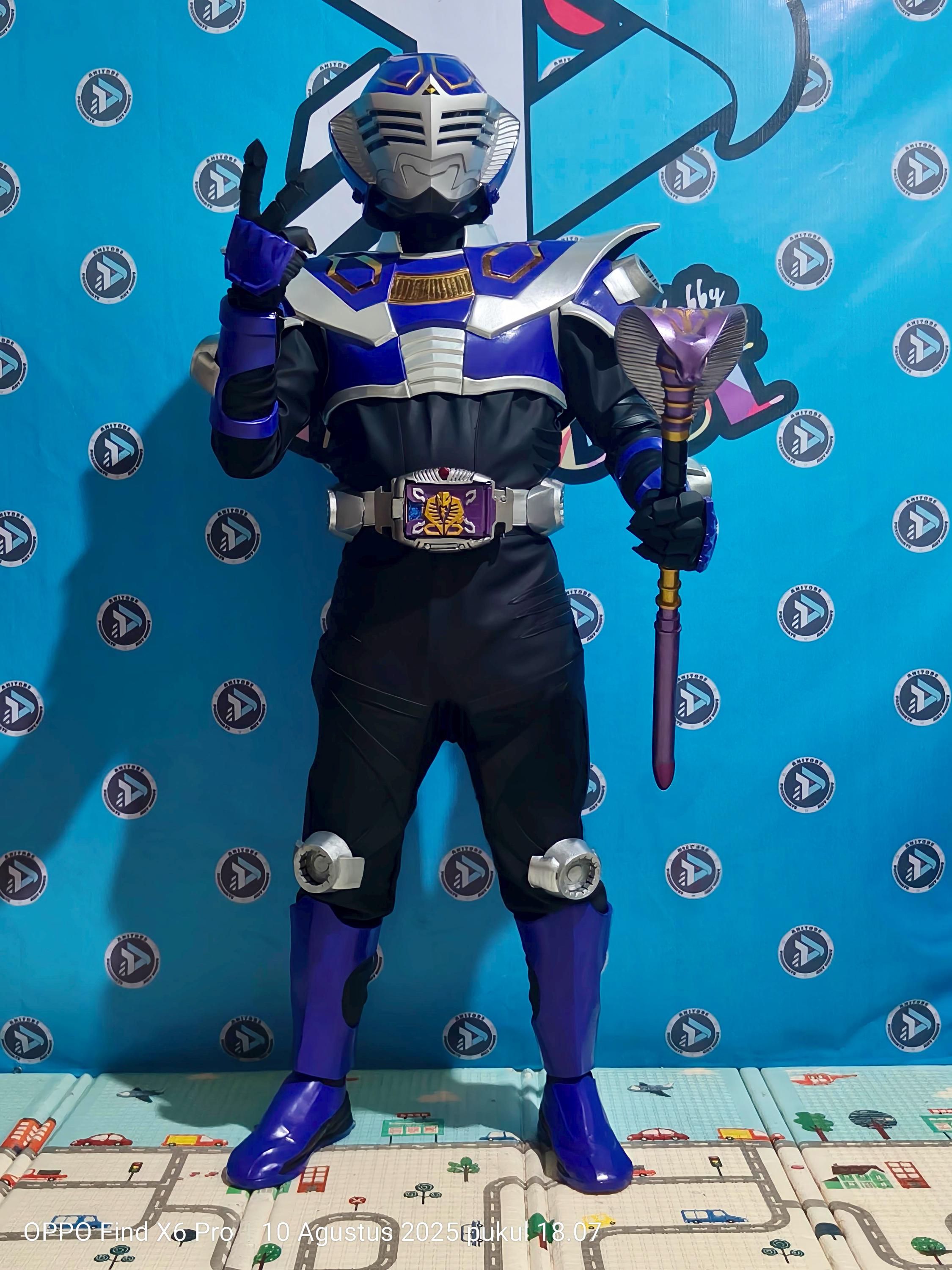 仮面ライダーリュウガ　コスプレ衣装　塗装完成品 コミックマーケット95 2日目 防災公園 仮面ライダー龍騎 「仮面