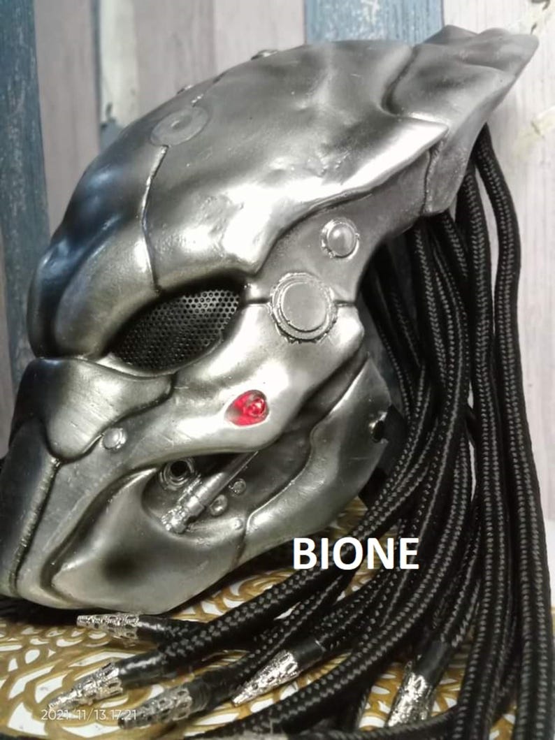 Handmade Predator Cosplay Helmet: Wearable Alien Mask With Light - Etsy