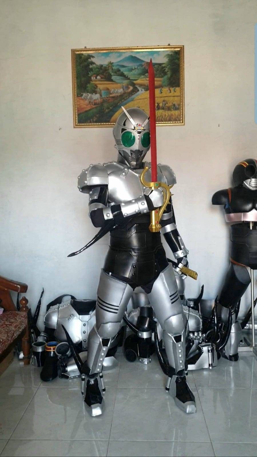 仮面ライダーシリーズのコスプレに着用可能なシャドームーンフルセット