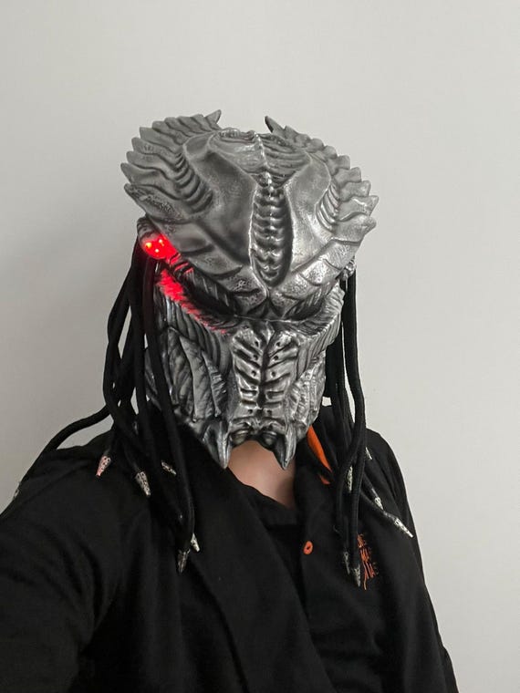 手作りプレデターコスプレヘルメット：ライト付き着用可能なエイリアン