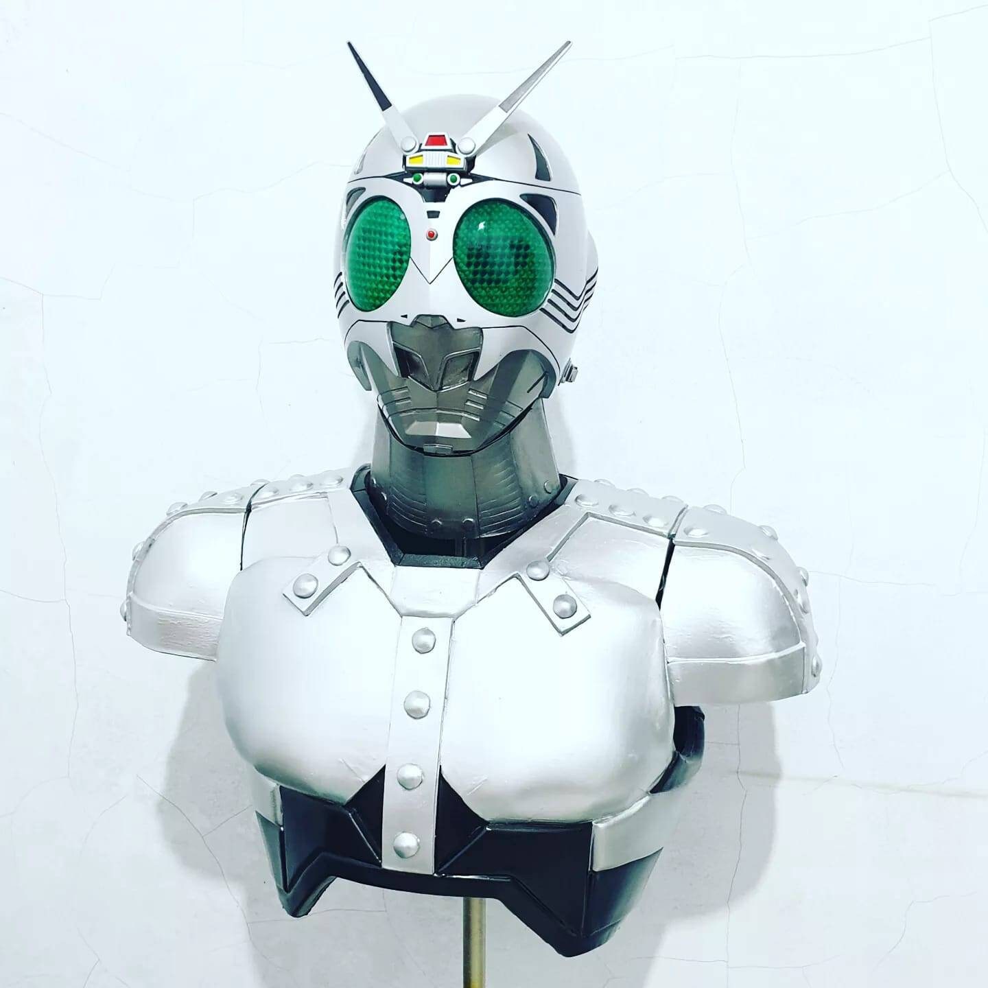 仮面ライダーシャドームーン コスプレ用マスク 着用可能 塗装完成品 仮面ライダーシリーズのコスプレに着用可能なシャドームーンフルセット