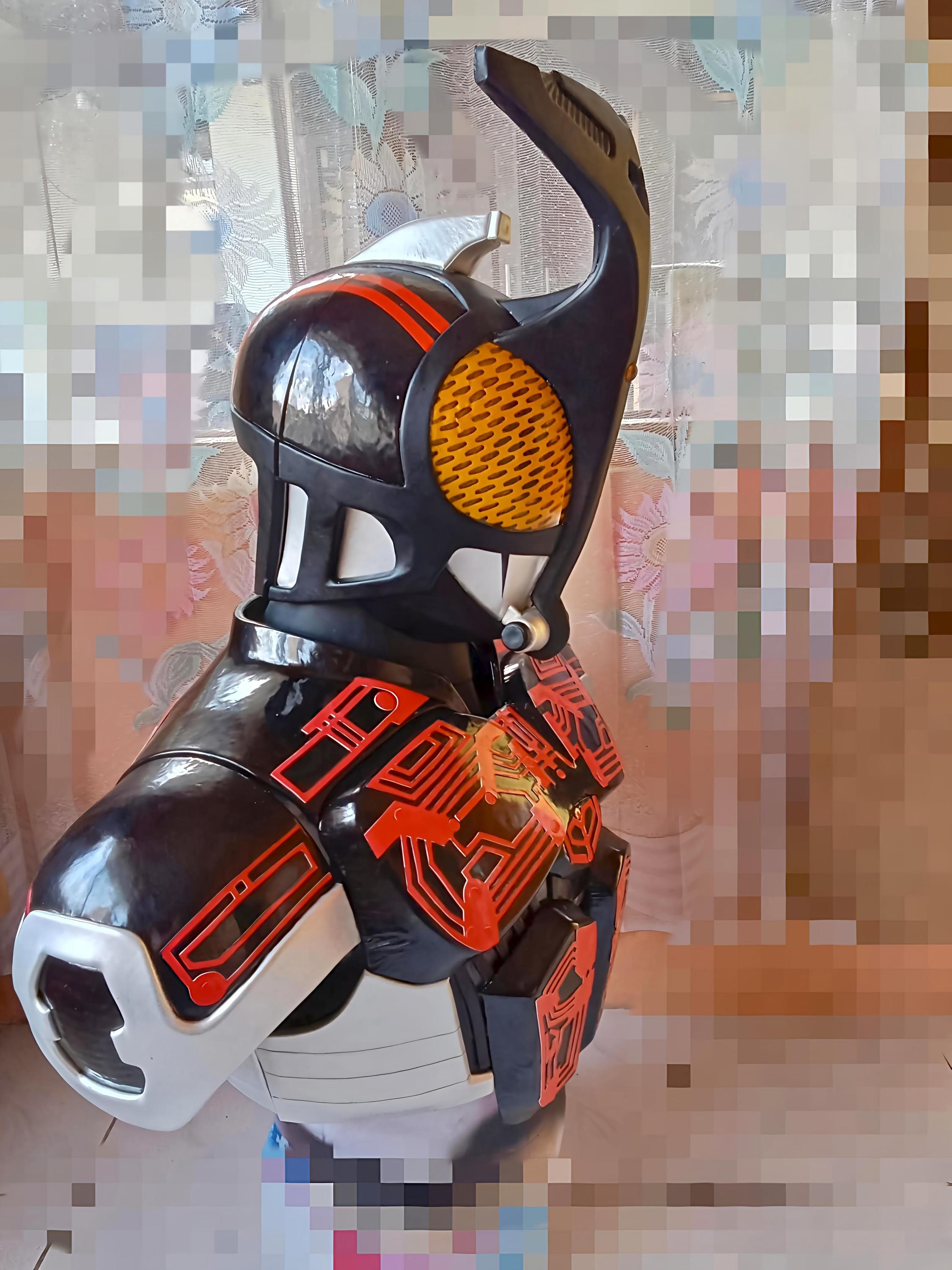 手作りの仮面ライダーカブト コスプレ フルスーツ：着用可能な鎧