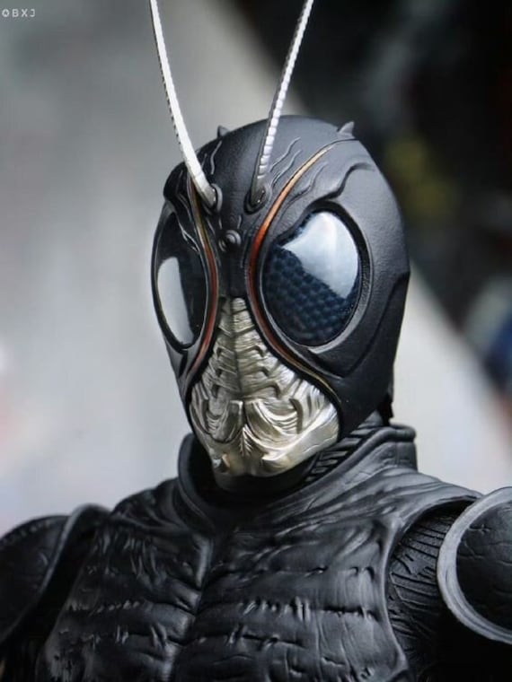 仮面ライダーBLACK SUN マスク　リアルモデル　ヘルメット　発光 仮面ライダーBLACK SUN リアルマスク ヘルメット 発光アクション