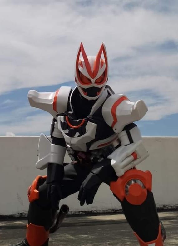 仮面ライダーシリーズのコスプレに使えるGEATSコスチューム