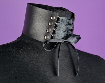 Gothic Leather Lace-Up Corset Choker - Adjustable Collar